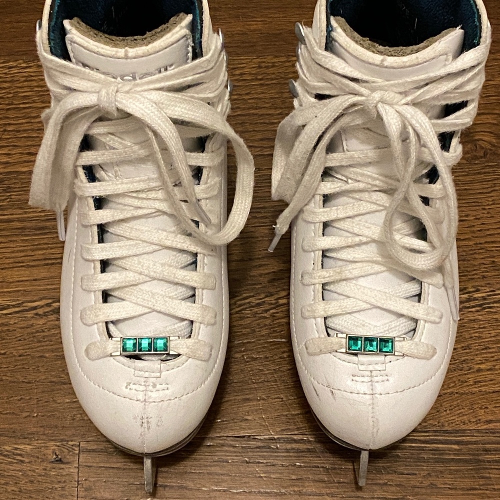 Riedell Emerald Junior 19 Figure Skate Size 1